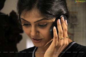 Telugu Heroine Monal Gajjar HD Pics