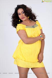 Akshitha Shetty in Hot Yellow Gown