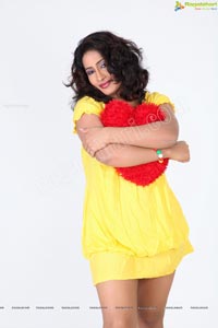 Akshitha Shetty in Hot Yellow Gown