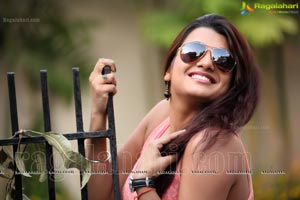 Annum Innum Ennum Heroine Tashu Kaushik Photos