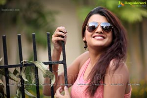 Annum Innum Ennum Heroine Tashu Kaushik Photos