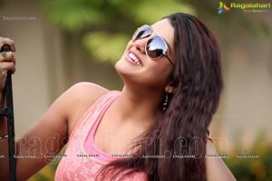 Annum Innum Ennum Heroine Tashu Kaushik Photos