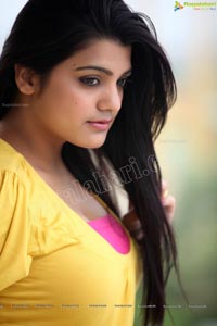 Bollywood Heroine Tashu Kaushik Exclusive Photos