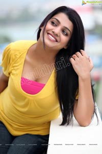 Bollywood Heroine Tashu Kaushik Exclusive Photos