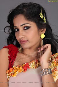 Madhavilatha Unseen Photos