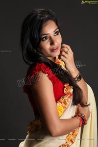 Madhavilatha Unseen Photos