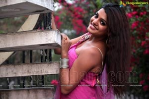 Telugu Heroine Tashu Kaushik Unseen Exclusive Photos