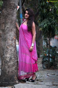 Telugu Heroine Tashu Kaushik Unseen Exclusive Photos