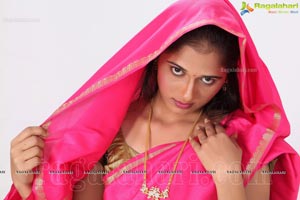 Telugu Teenage Girl in Saree