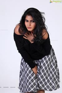 Tollywood Heroine Tanusha in Black Dress