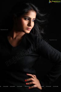 Tollywood Heroine Tanusha in Black Dress