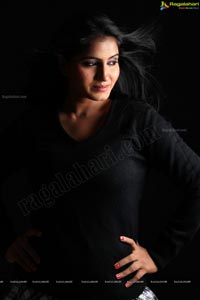 Tollywood Heroine Tanusha in Black Dress
