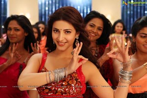 Shruti Haasan in Ramaiya Vastavaiya