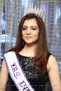 Mrs. India International 2013 Amita Piyush Motwani 