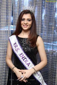 Mrs. India International 2013 Amita Piyush Motwani 