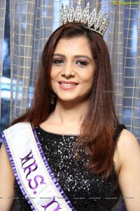 Mrs. India International 2013 Amita Piyush Motwani 