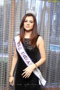 Mrs. India International 2013 Amita Piyush Motwani 