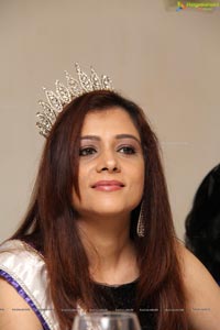 Mrs. India International 2013 Amita Piyush Motwani 