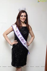 Mrs. India International 2013 Amita Piyush Motwani 