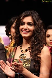 Kriti Kharbanda at Hyderabad Fashion Week 2013