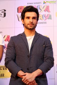 Kumar Taurani Son Girish Kumar Photos