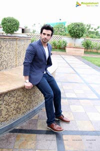 Kumar Taurani Son Girish Kumar Photos