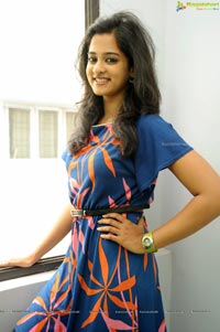 Prema Katha Chitram Heroine Nandita