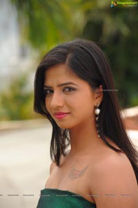 Telugu Heroine Nisha Shah