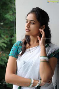 Mallela Teeramlo Sirimalle Puvvu Heroine c