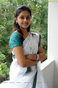 Mallela Teeramlo Sirimalle Puvvu Heroine c