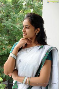 Mallela Teeramlo Sirimalle Puvvu Heroine c