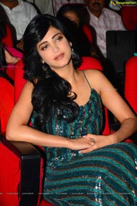 Shruti Haasan at Yevadu Audio Release