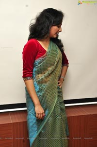 Swapna Sundari Hari Priya