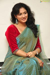 Swapna Sundari Hari Priya