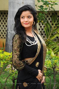 Vandana Vasisth in Black Saree