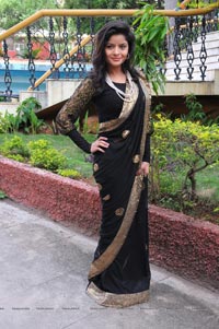 Vandana Vasisth in Black Saree