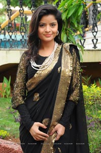 Vandana Vasisth in Black Saree