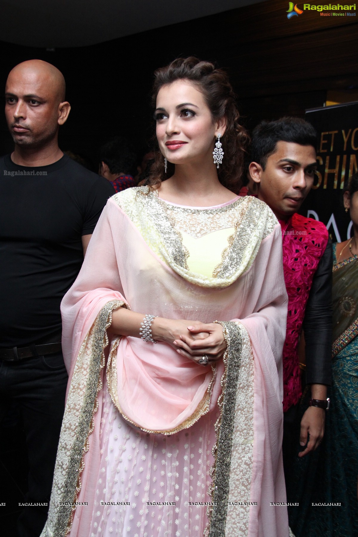 Dia Mirza