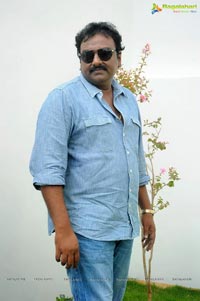 VV Vinayak