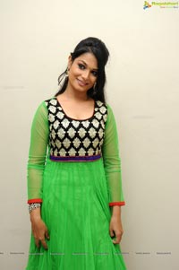 Heroine Sonali