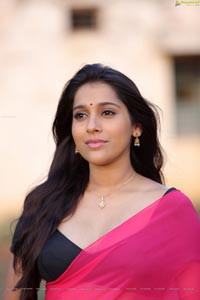 Rashmi Gautam HD Wallpapers