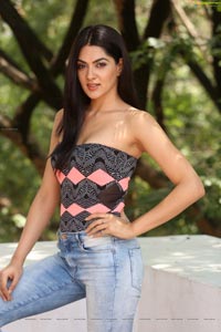 Sakshi Chowdary Photos