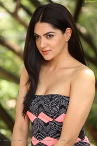 Sakshi Chowdary Photos