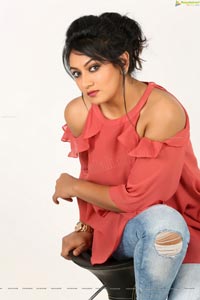 Ashmita Karnani in Jeans