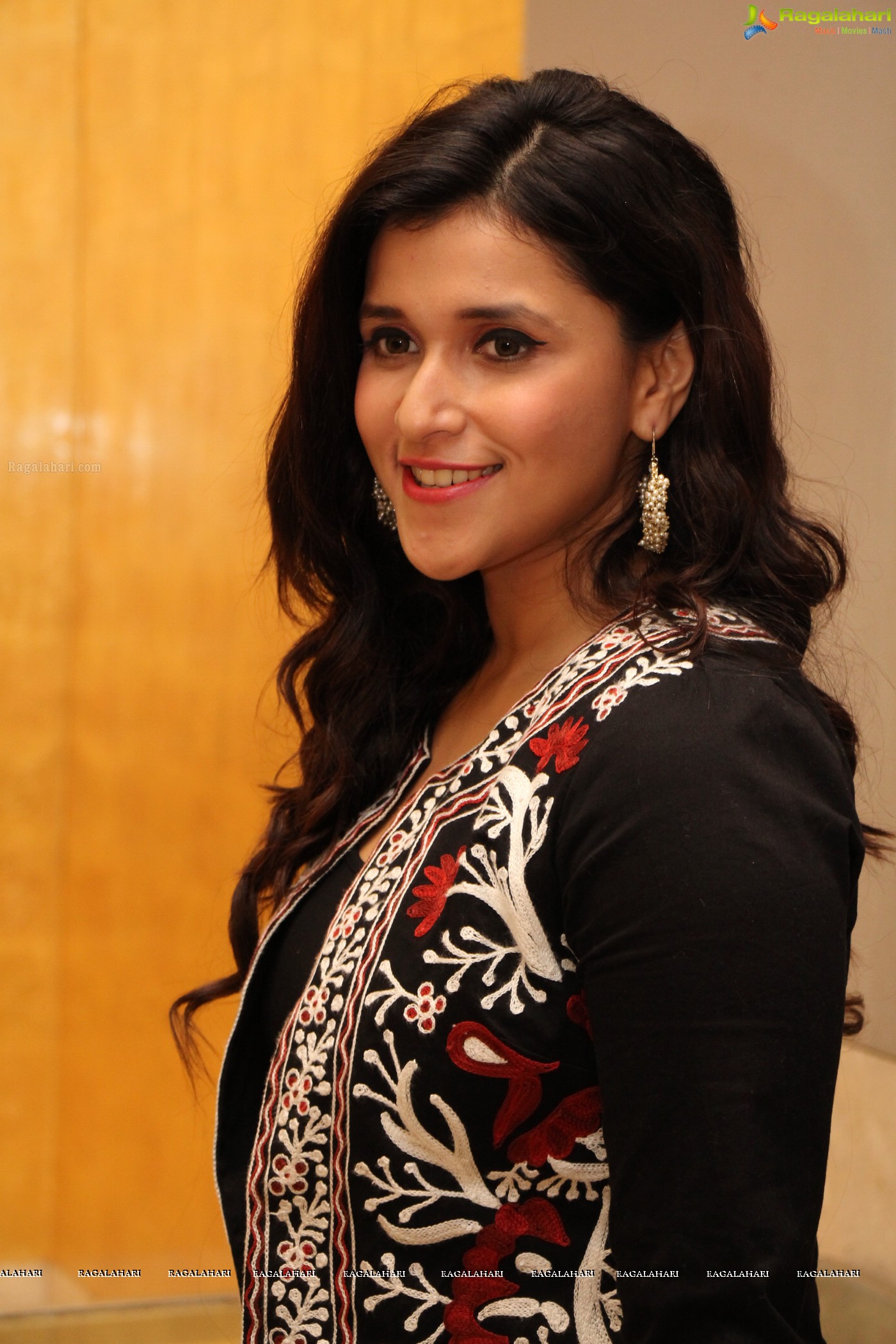 Mannara Chopra (Posters)