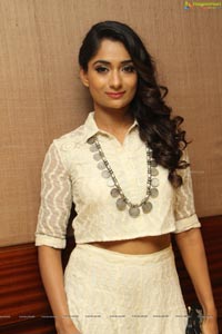 Sandhya Raju