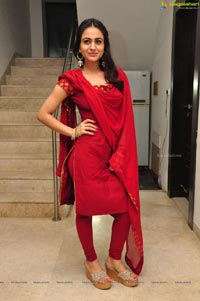 Aksha Pardasany