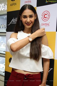 Hasleen Kaur Photos