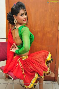 Hyderabad Dancer Riya