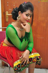 Hyderabad Dancer Riya